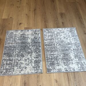 2’x3’Nu-Loom NWT Gray Patterned Mat(s)